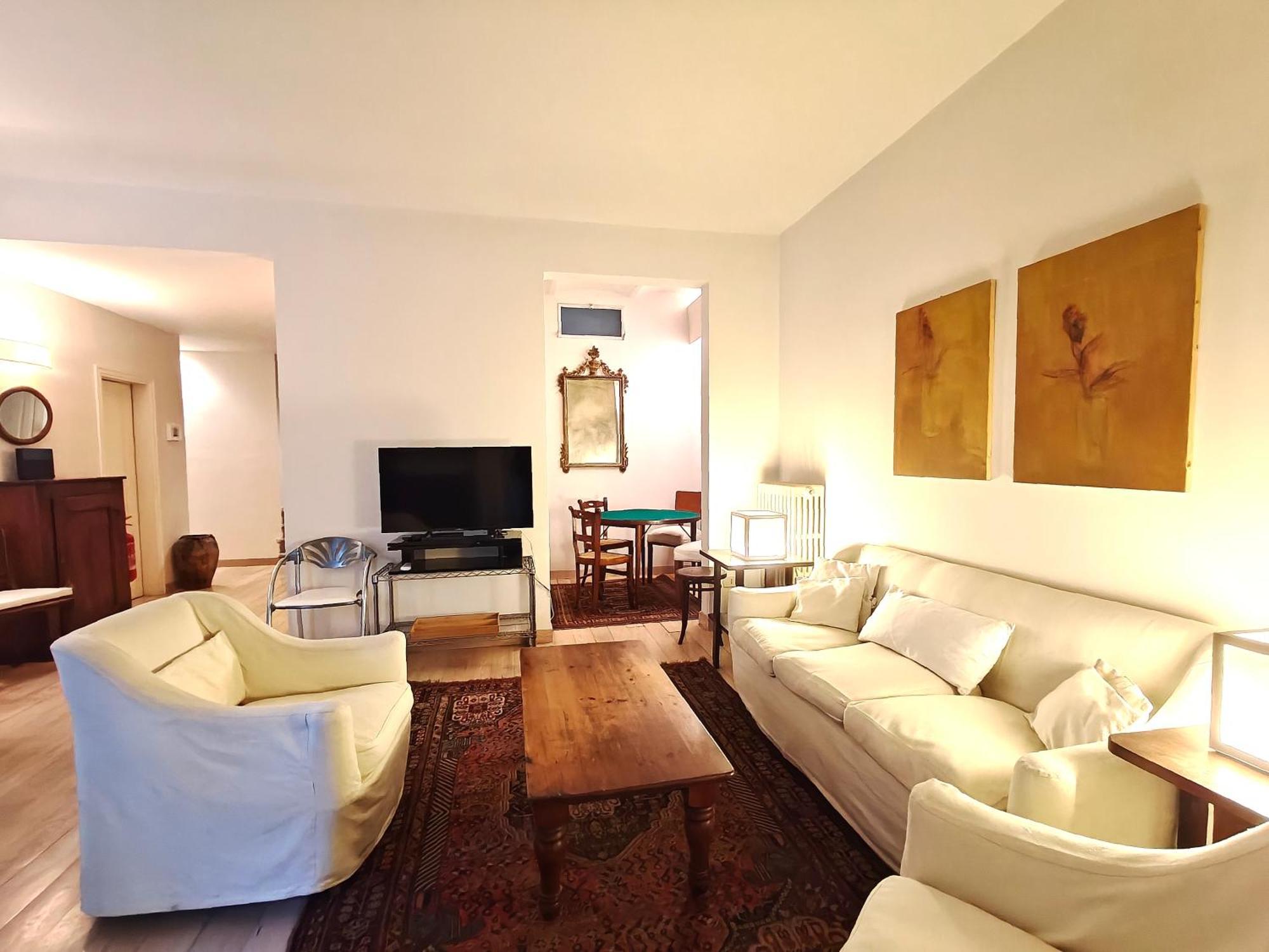Appartamento Mazzini Charming Getaway With Courtyard Firenze